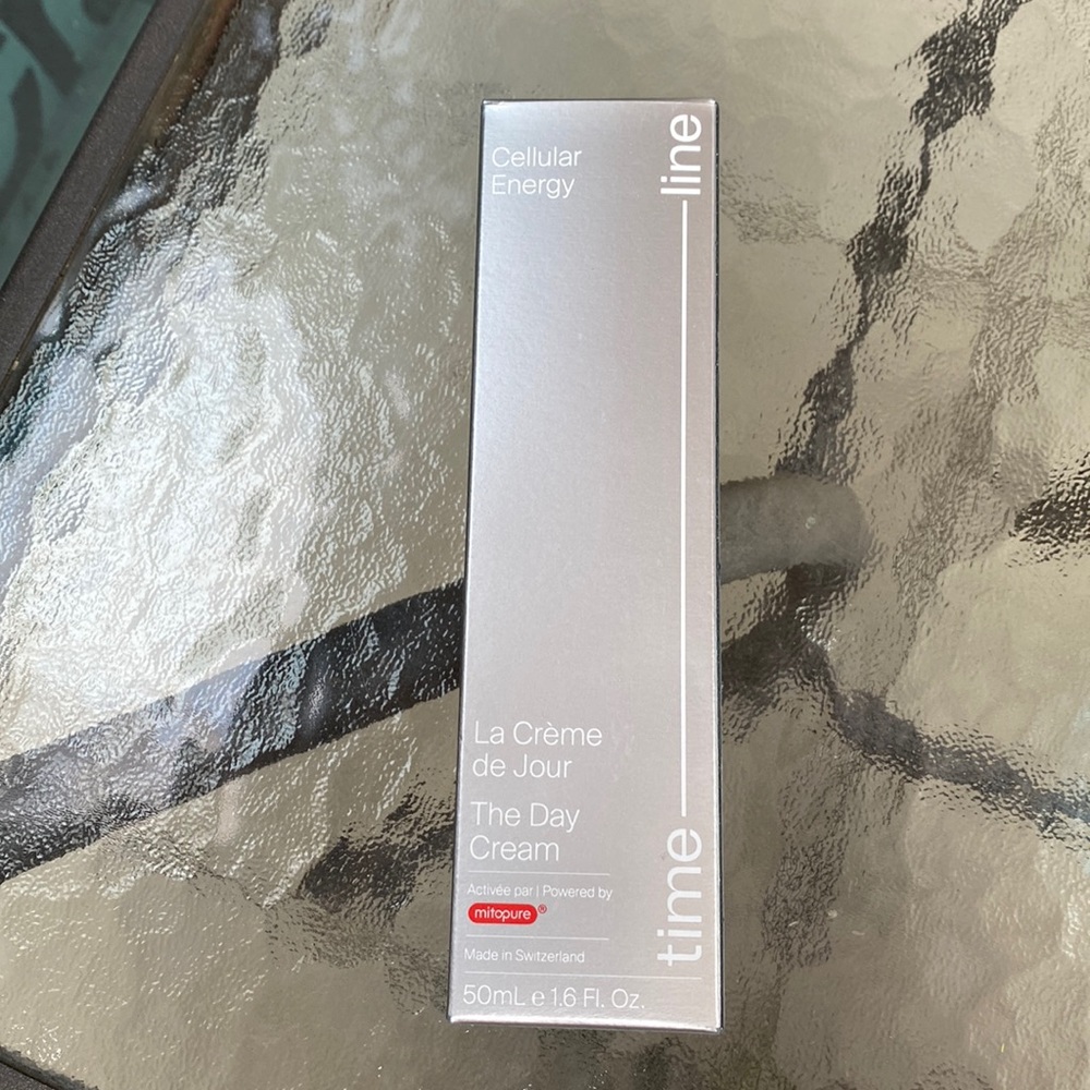 NEW SEALED CELLULAR ENERGY DAY CREAM AGE PROTECTION 50ml Switzerland